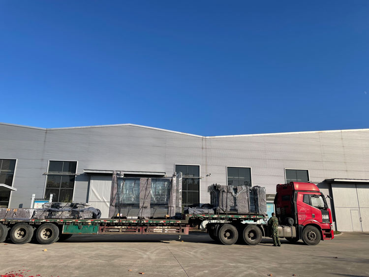 吉林省公交站臺(tái)候車(chē)亭發(fā)貨案例